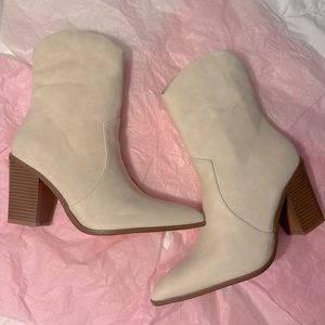 Over ankle cowgirl boots brand new size 9